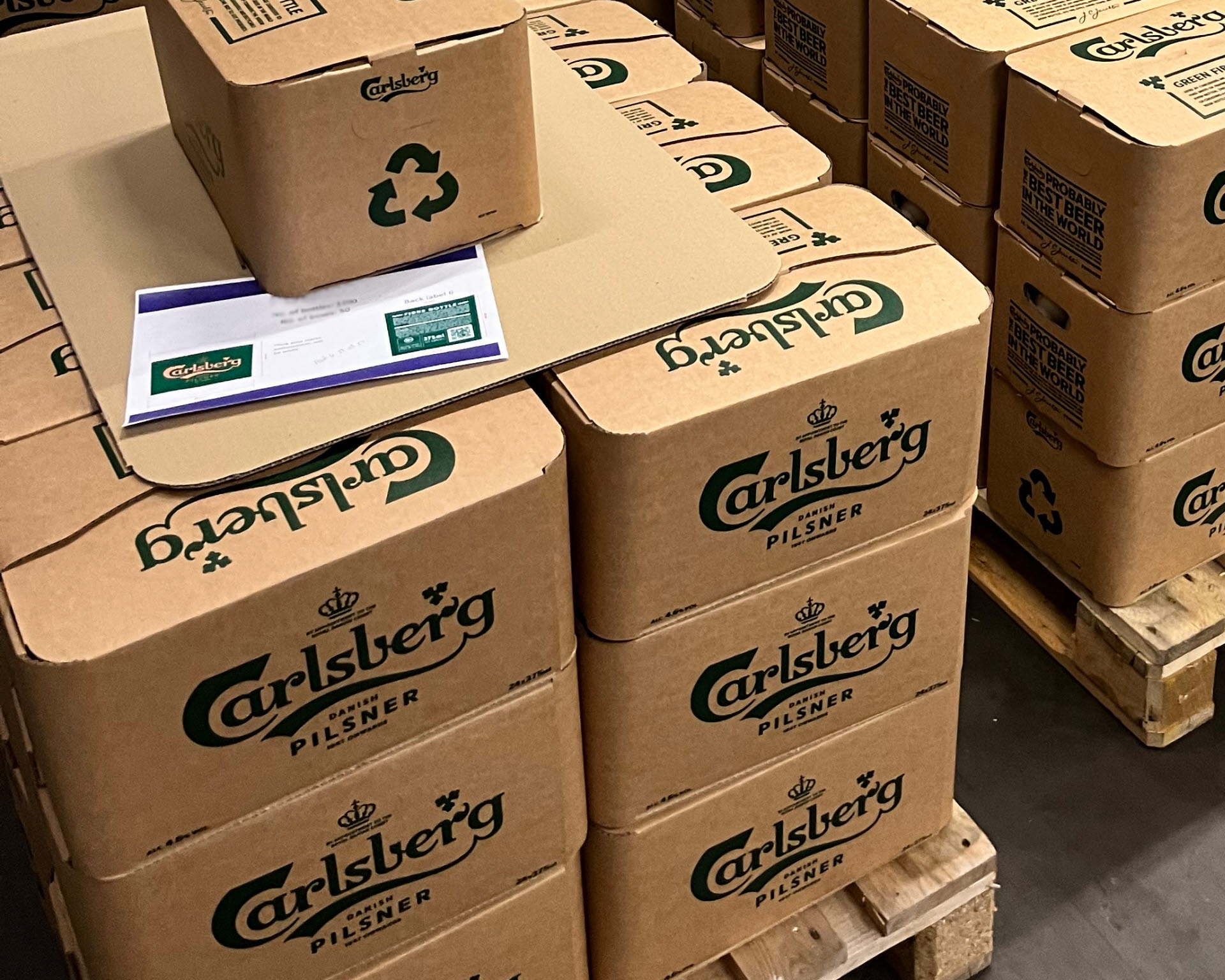 Carlsberg’s New Fibre Bottle is shipped in curved SCA Arcwise packaging