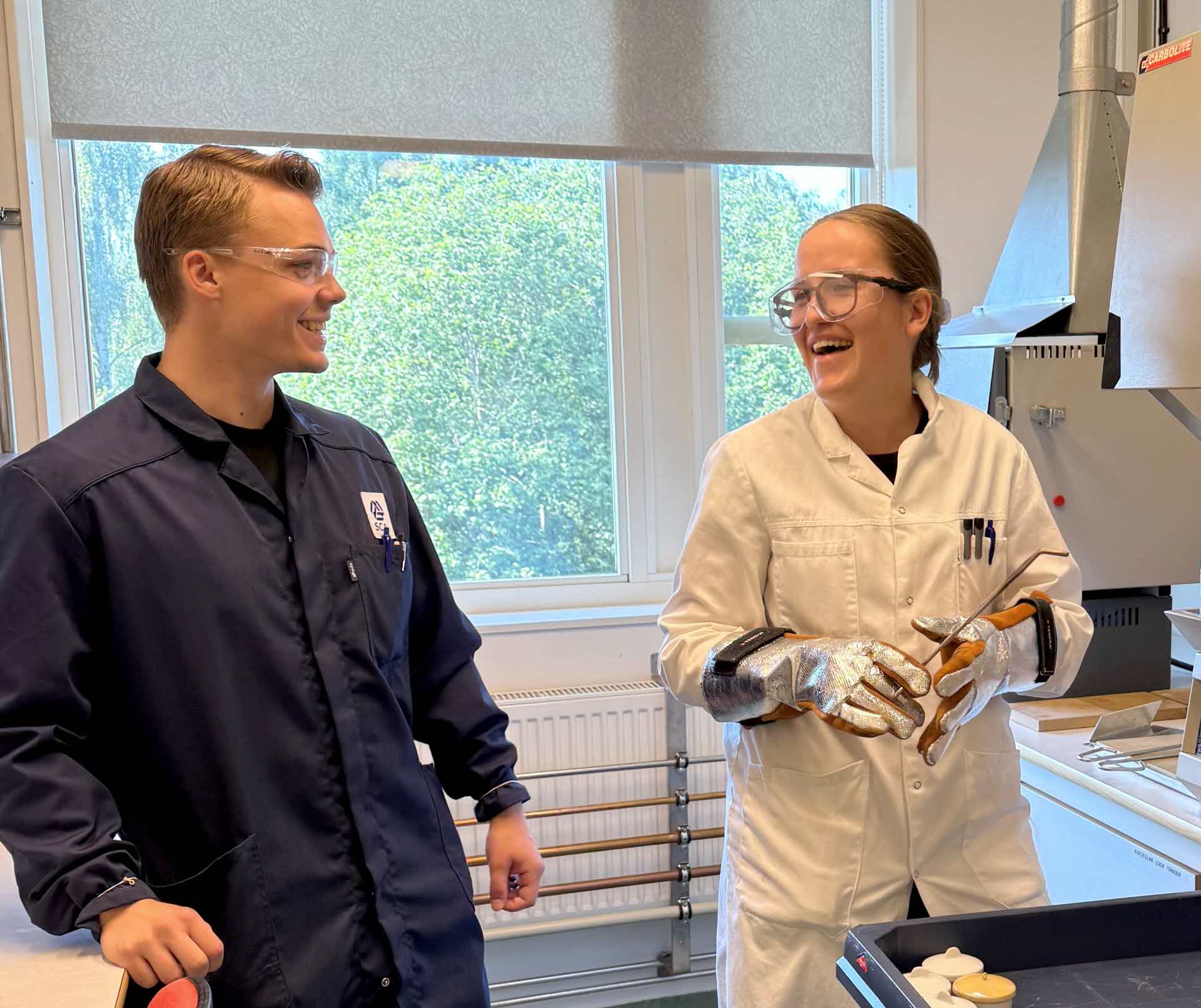 Joel Berglund och Ebba Berglund, sommarjobbare på R&D Centre.