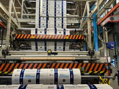 Tillverkning av återvunnen säckplast till SCAs pellets.