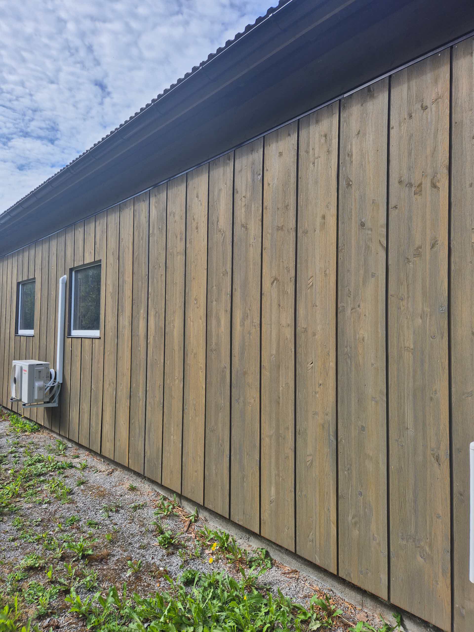 A cladding made out of Lodgepole Pine.