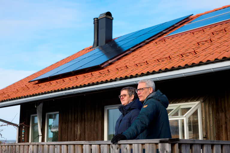 Lena och Nils på altanen