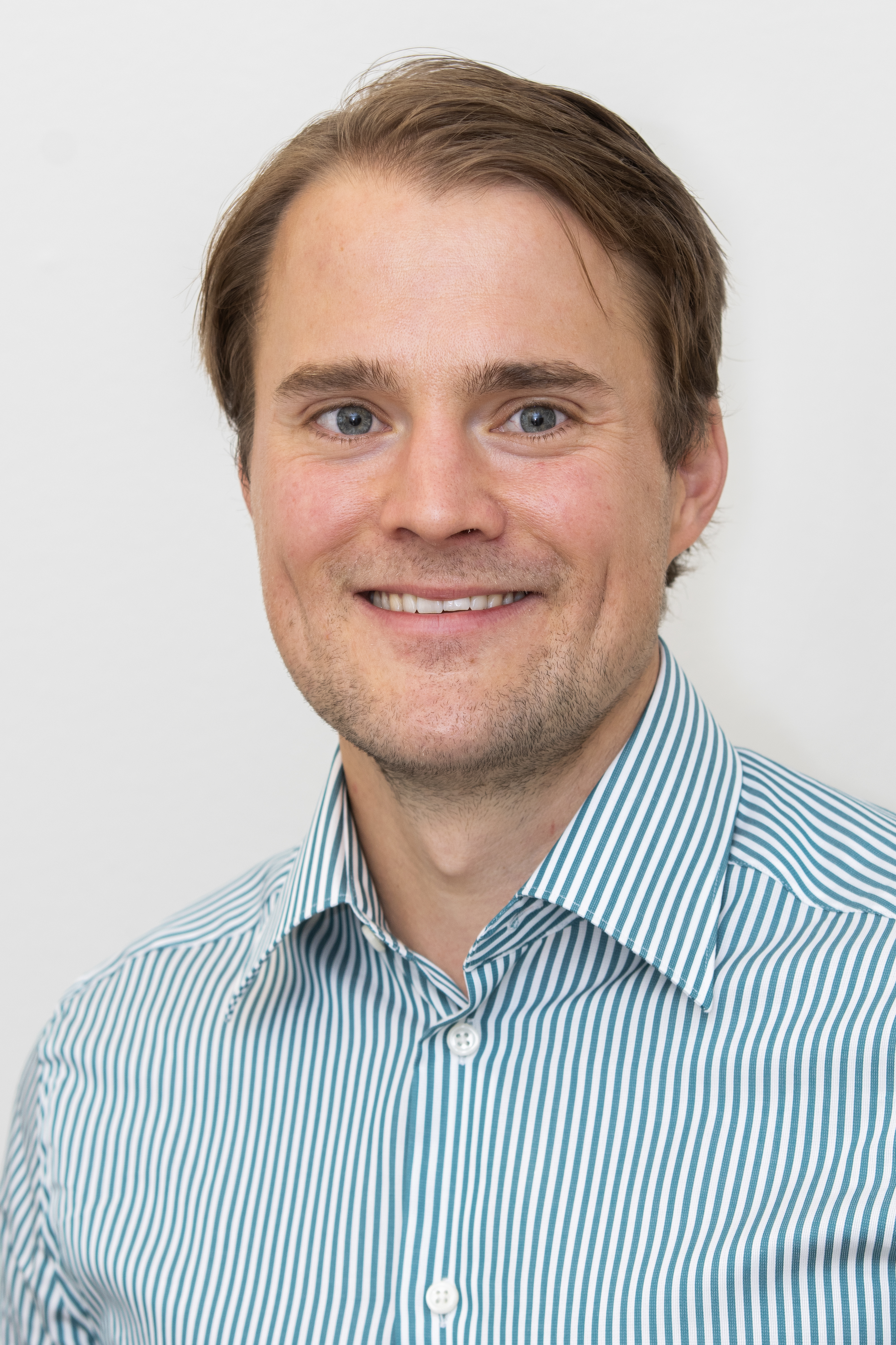 Tommy Olofsson, Investor Relations Director