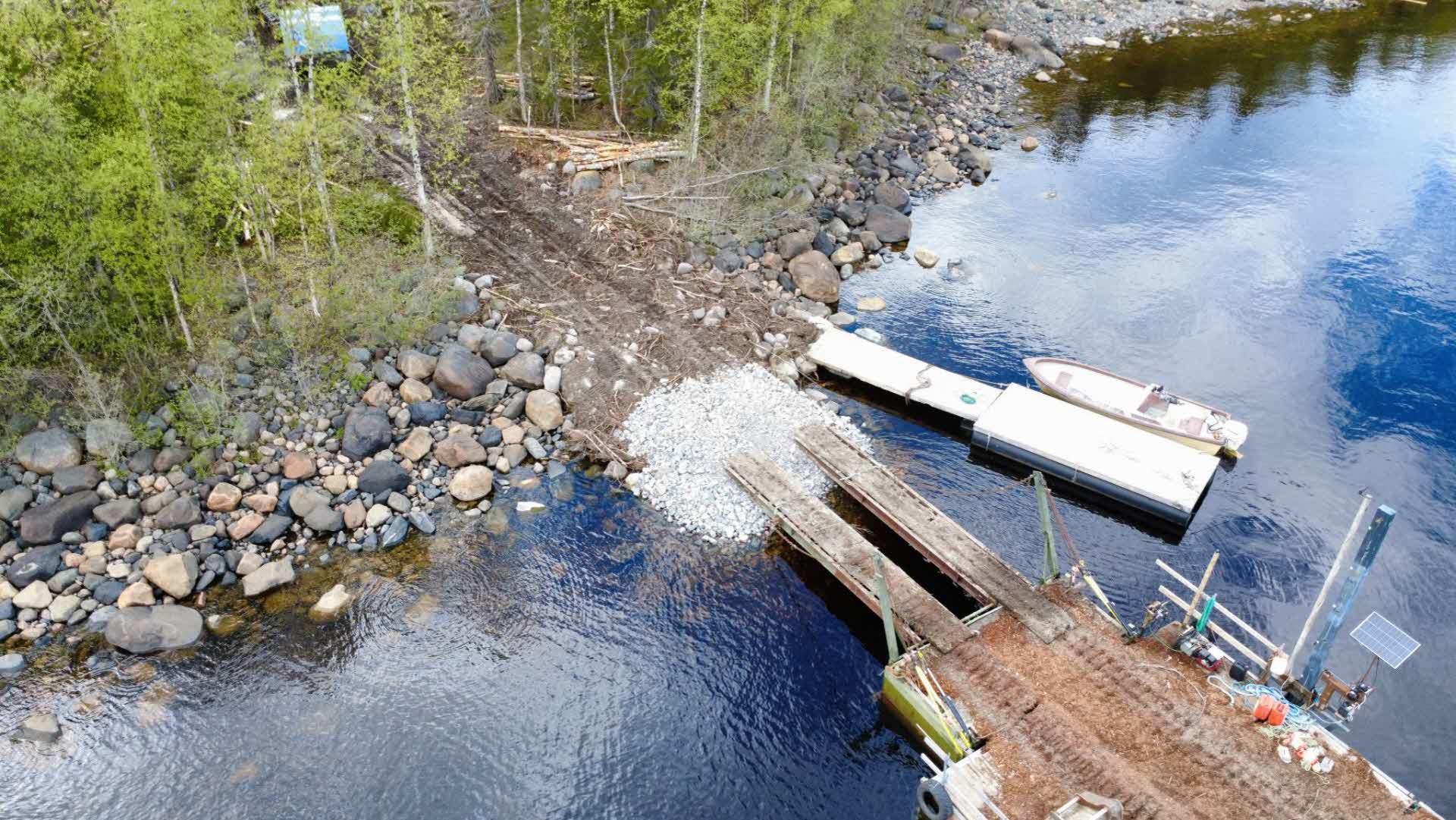 Bygge av pir på Granön