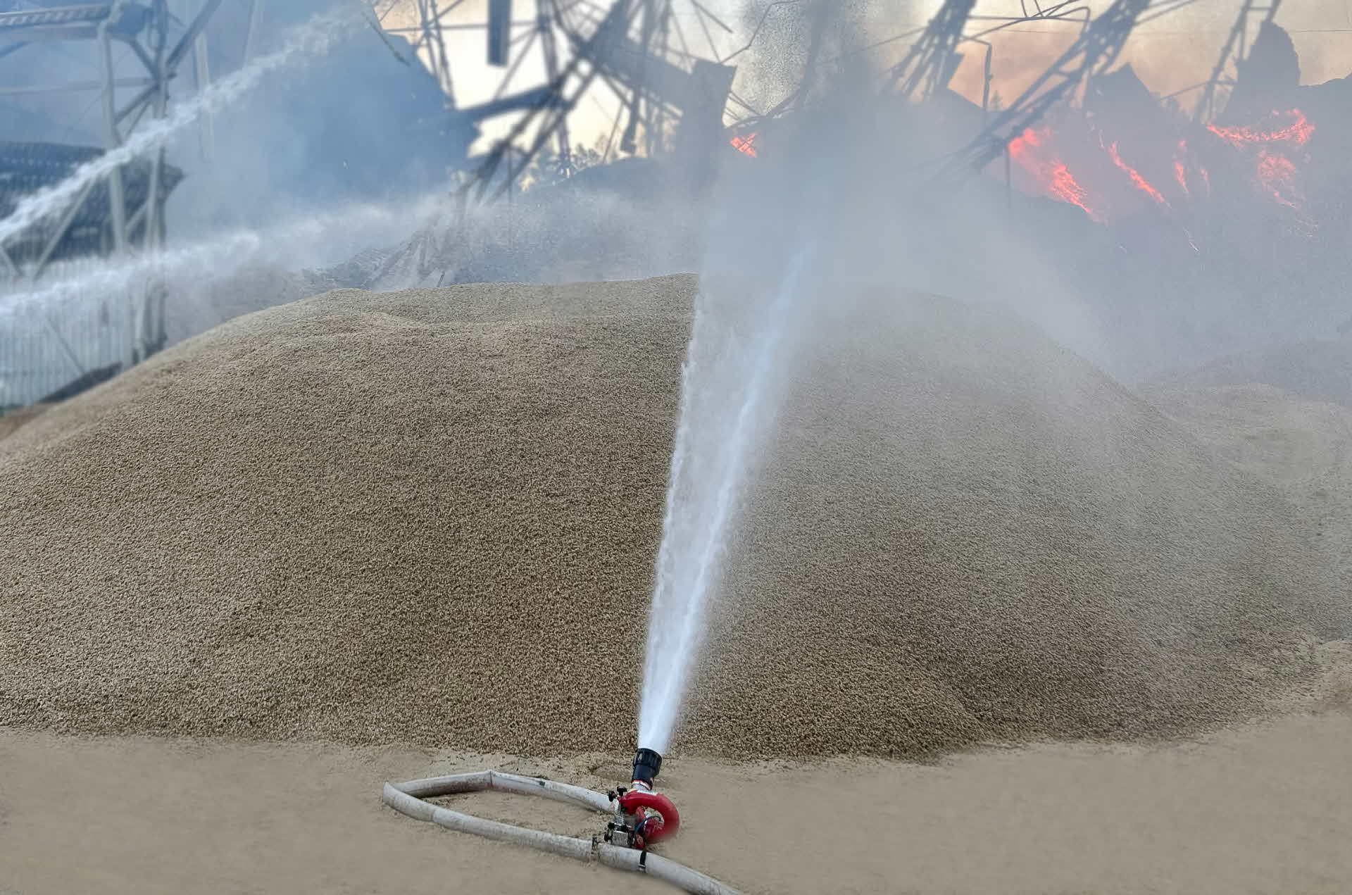 Pellets vattnas under branden