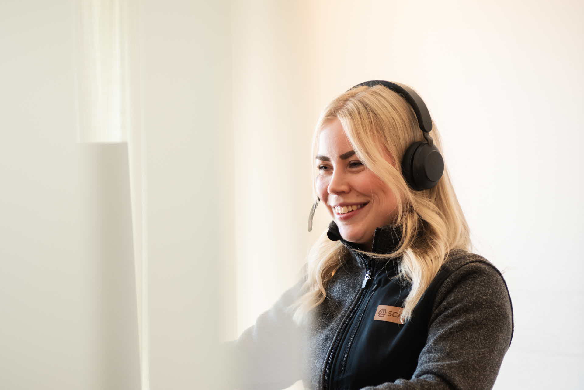 A person answering the phone in customer service.