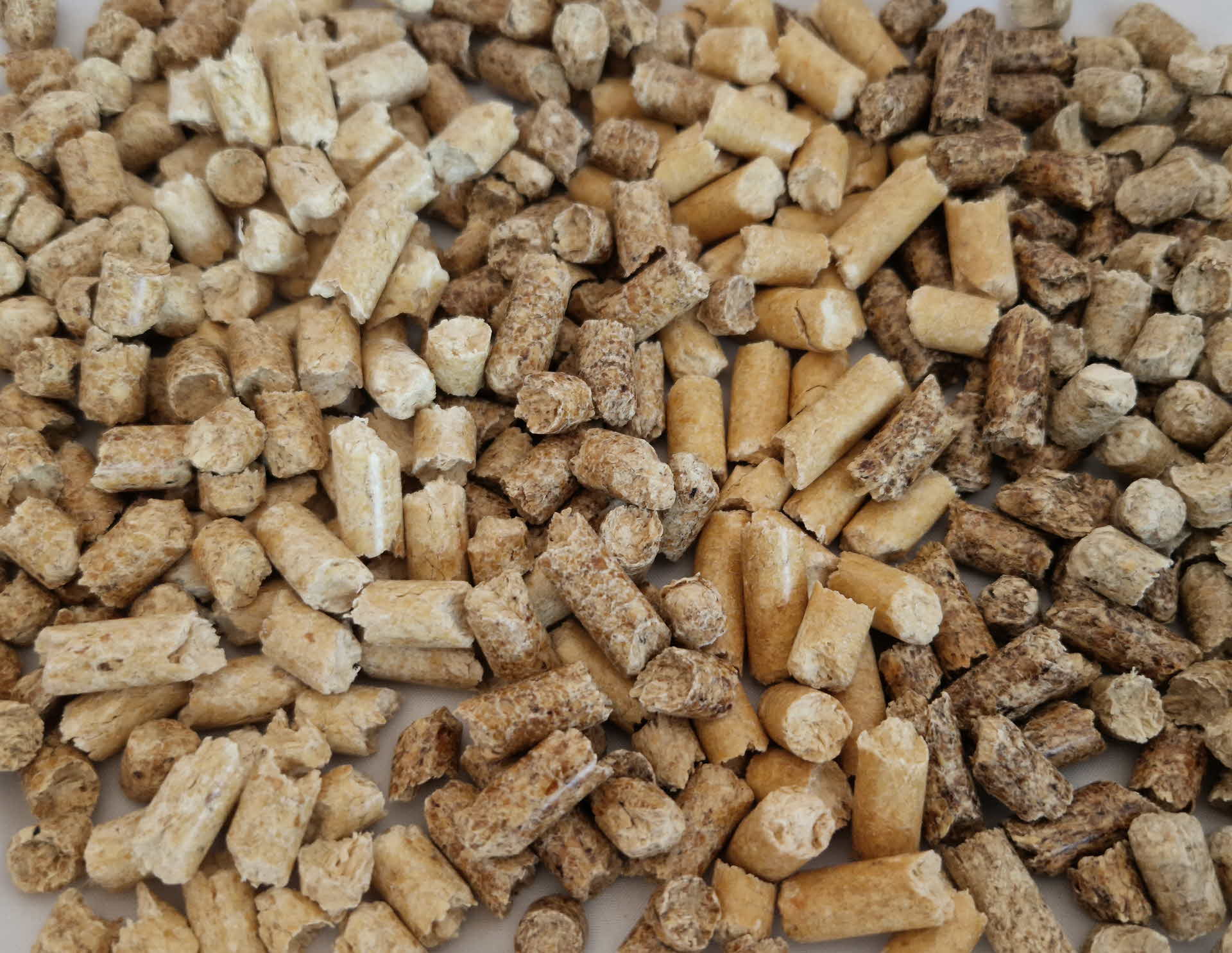 Olika färg på pellets