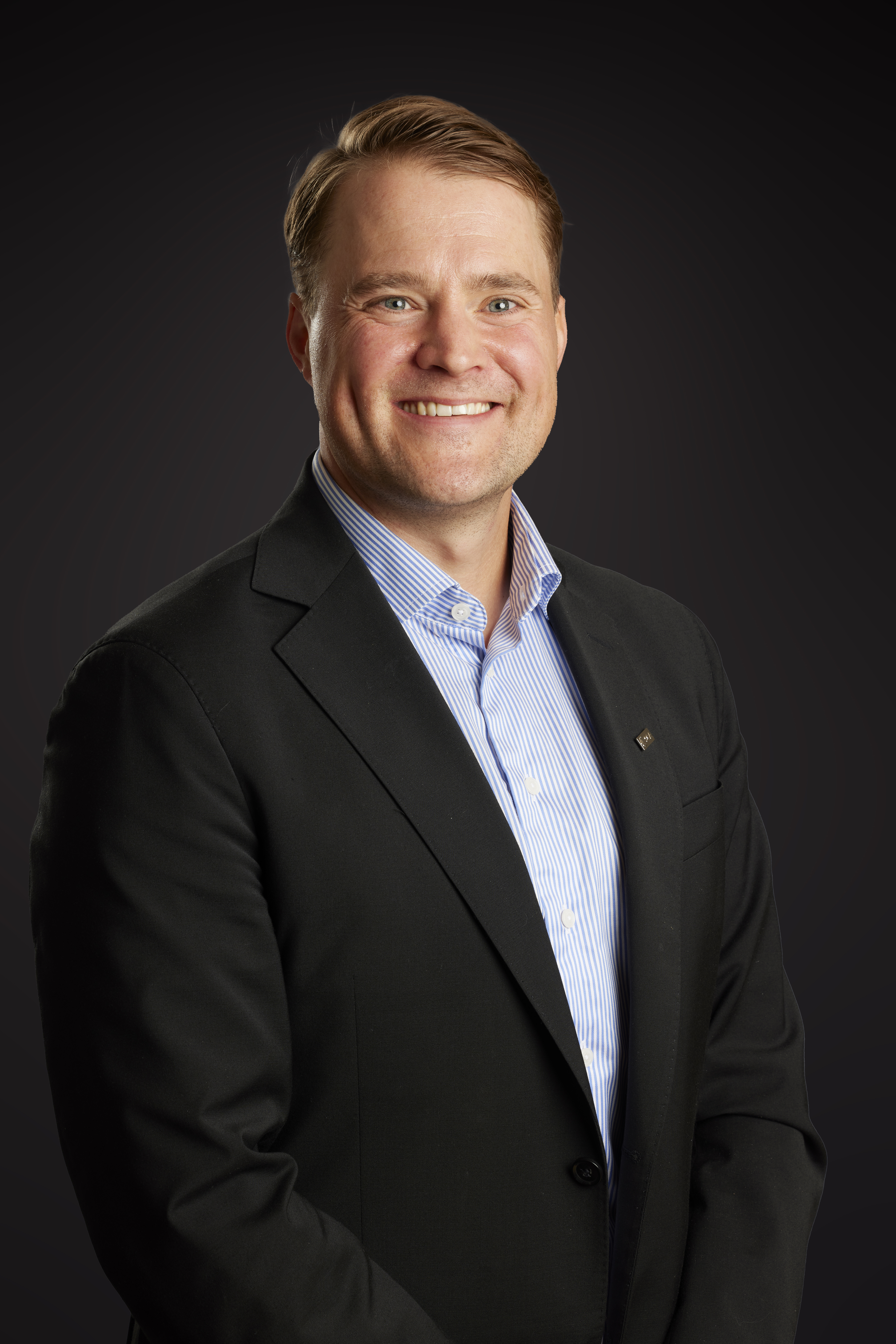 Tommy Olofsson, Investor Relations Director