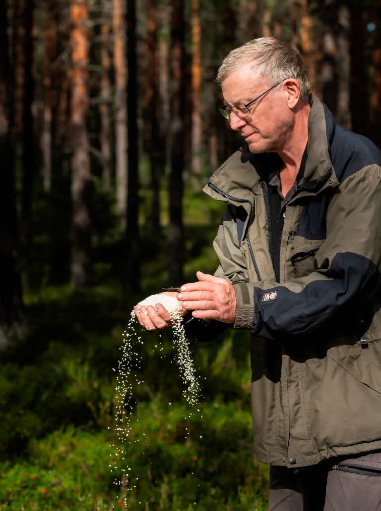 Mats håller i gödsel