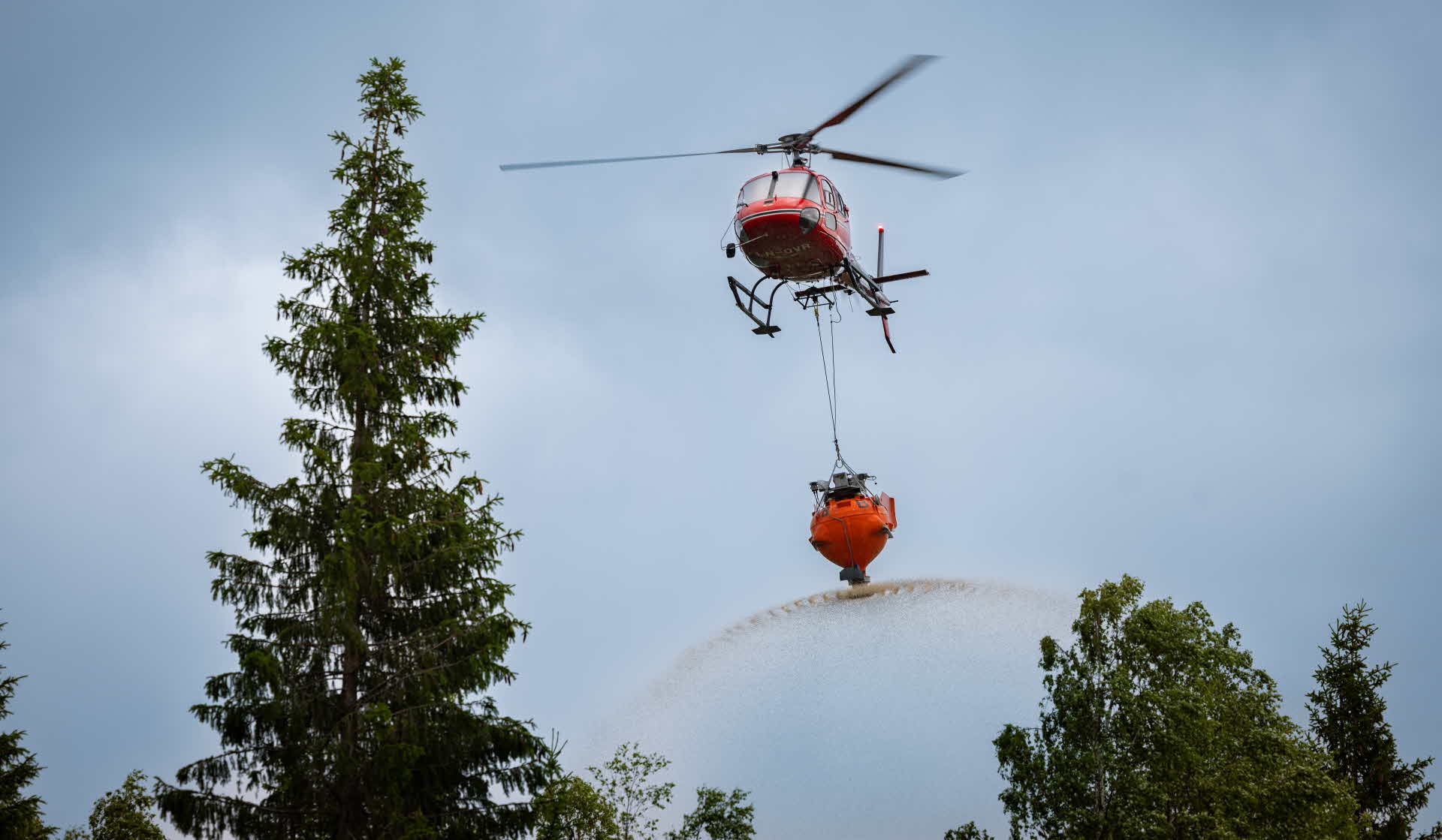 Gödsling med helikopter