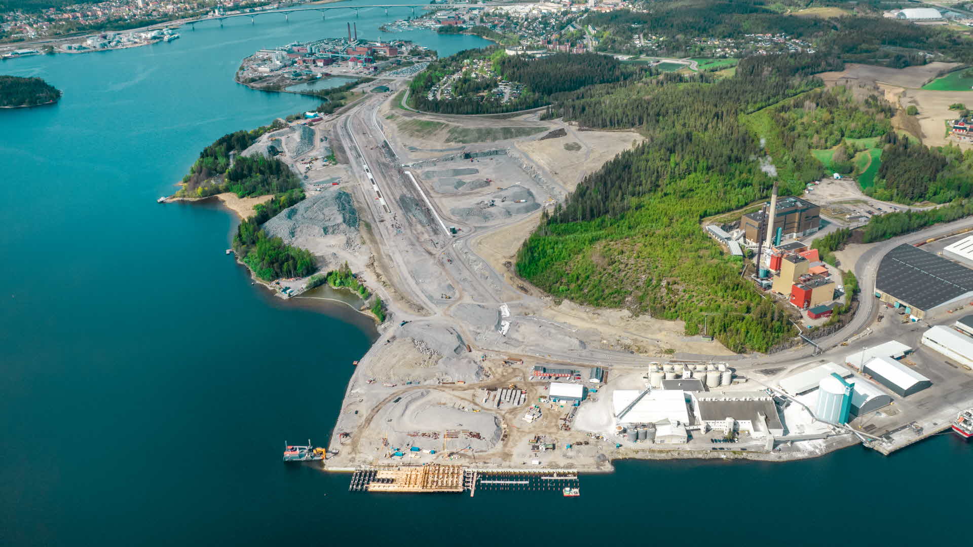 The new container port takes form, spring 2022 